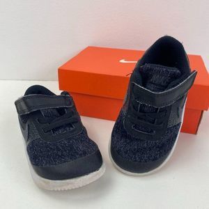 NIKE REVOLUTION TODDLER SNEAKER